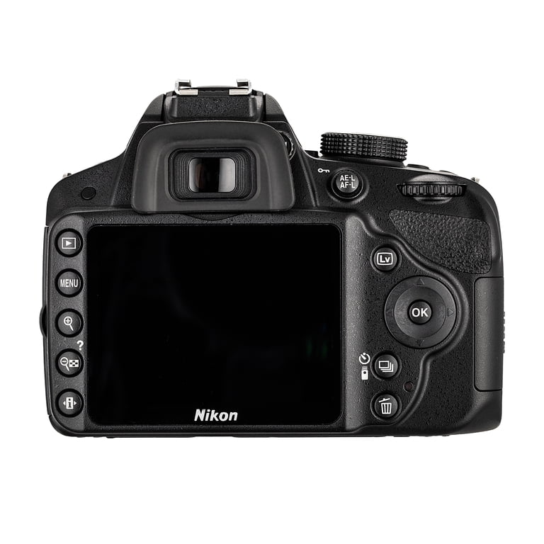 Nikon D3200 DSLR Camera 24.2MP with 18-55mm VR Lens Full HD Bundle