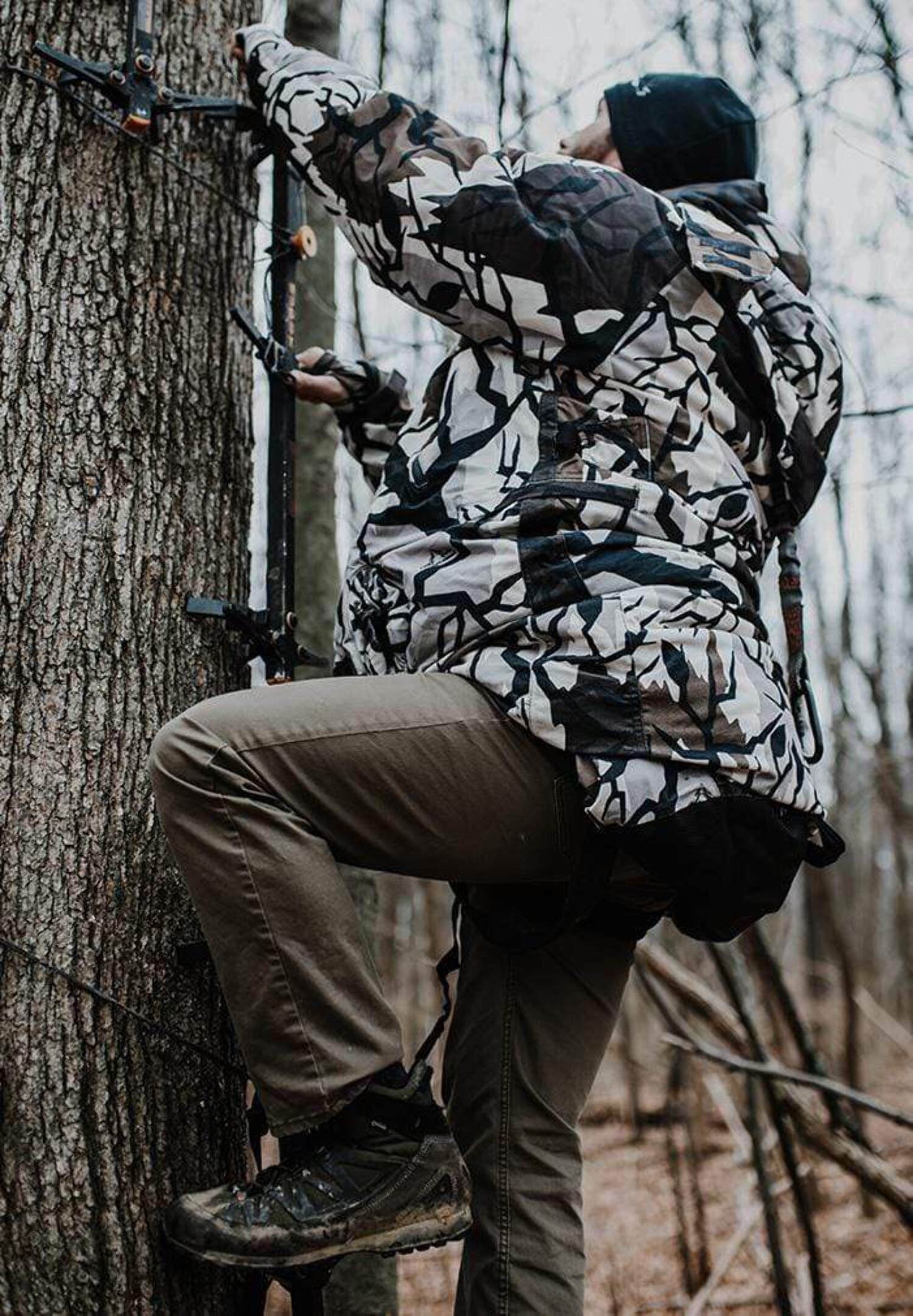 IWOM XT Insulated Hunting Suit