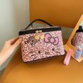 thumbnail image 1 of Bonita bolsa de aseo portátil HelloKitty de Sanrio, bolsa para monedas, bolsa para almuerzo para llevar al aire libre, 1 of 4