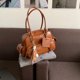 thumbnail image 3 of Bolsos de almohada de gamuza sintética estilo Inglaterra para mujer, bolsos y carteras de diseñador de lujo, novedad de 2024, colgante con letras debajo del hombro, 3 of 5