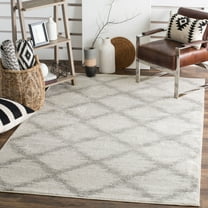 SAFAVIEH Adirondack Grayson Geometric Diamonds Area Rug, Ivory/Silver, 2'6" x 4'