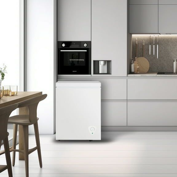 3.5 cu.ft White Energy Efficient Chest Freezer with Manual Defrost and Mechanical Thermostat