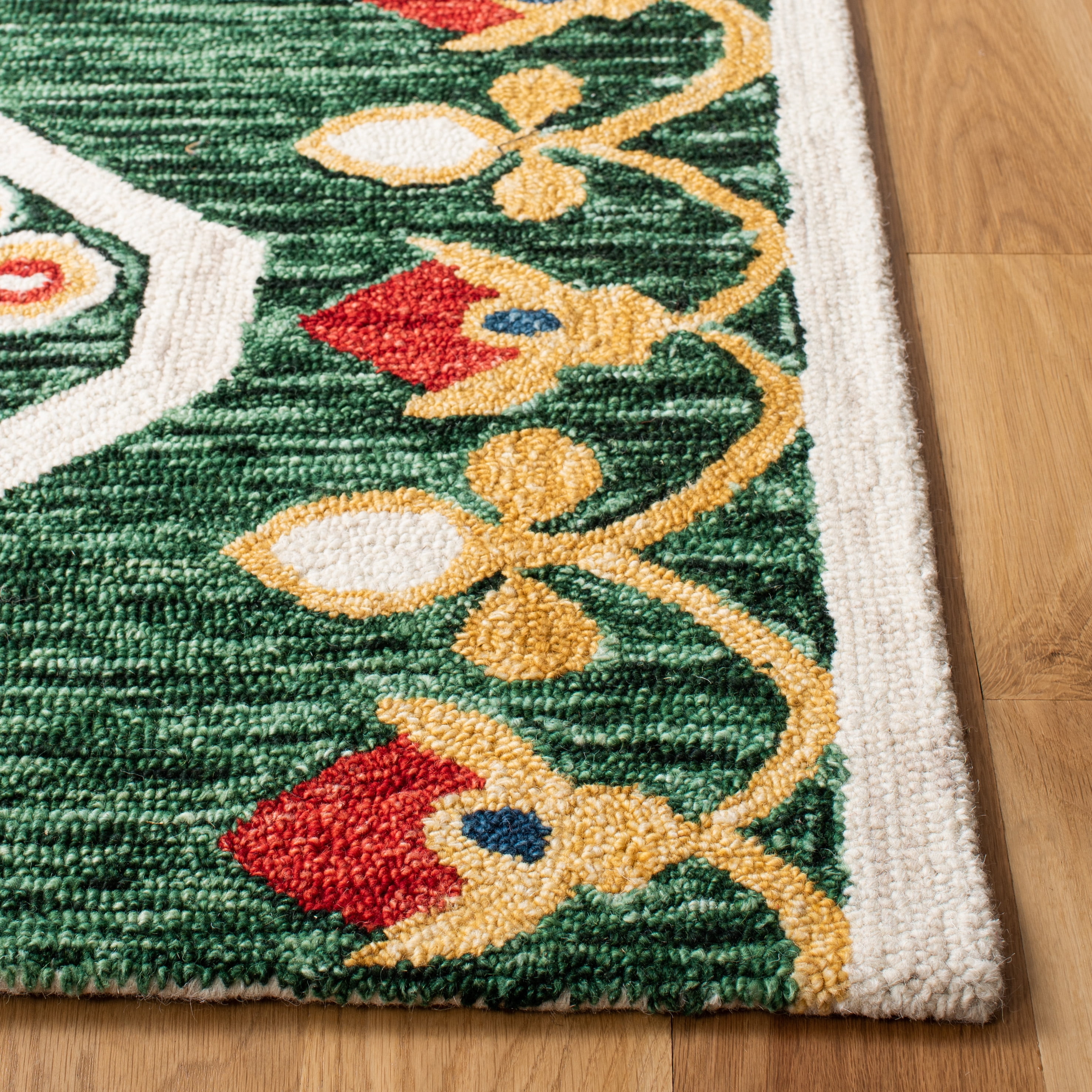 SAFAVIEH Aspen Eirann Southwestern Wool Area Rug, Green/Ivory, 7' x 7' Square