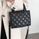 thumbnail image 1 of Bolso de mano de moda para mujer, de mano pequeños con entramado rombal para niñas, 1 of 8