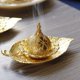 thumbnail image 2 of Incensario de bobina de incienso, soporte de incienso, bandeja de aceite de conos aromáticos de torre de hoja dorada de metal para adornos de Ramadán Eid Mubarak (2 piezas, dorado), 2 of 5
