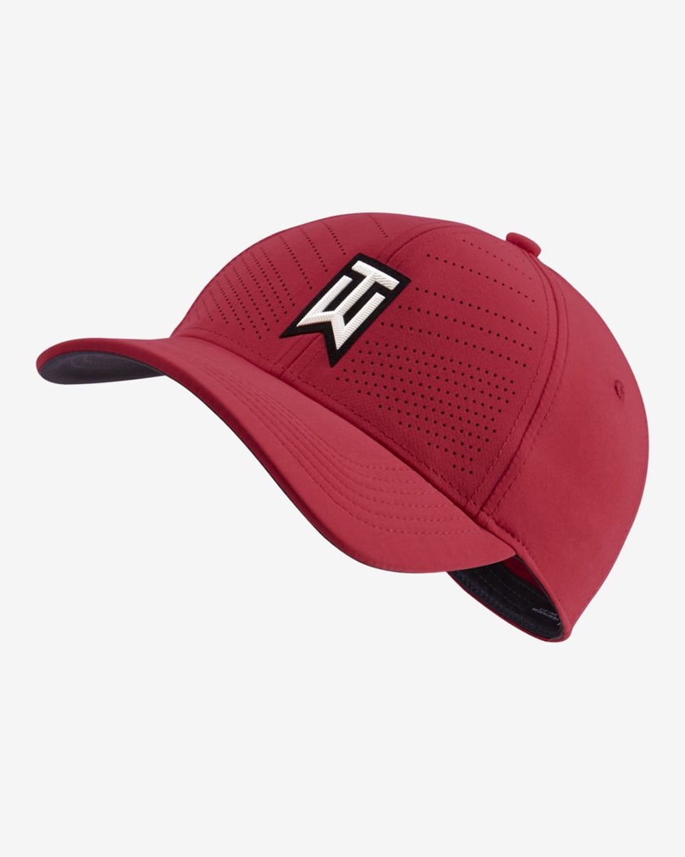 tiger woods red hat