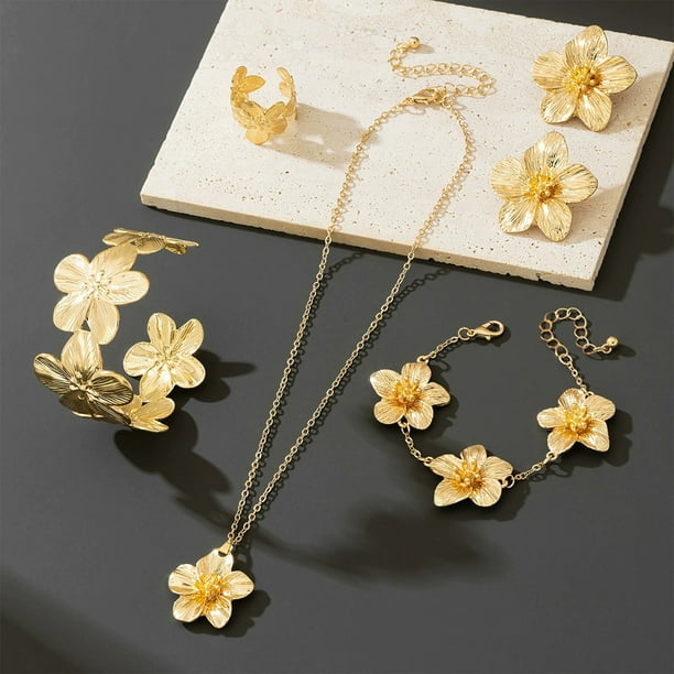 Conjunto de Joyería Floral Vintage para Mujer | Collar, Pulsera, Brazalete, Anillo y Pendientes de Aleación de 5 Piezas | Elegantes Accesorios Dorados