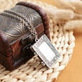 thumbnail image 1 of Collar medallón foto marco abierto cuadrado Perfecl plata antigua, 1 of 8