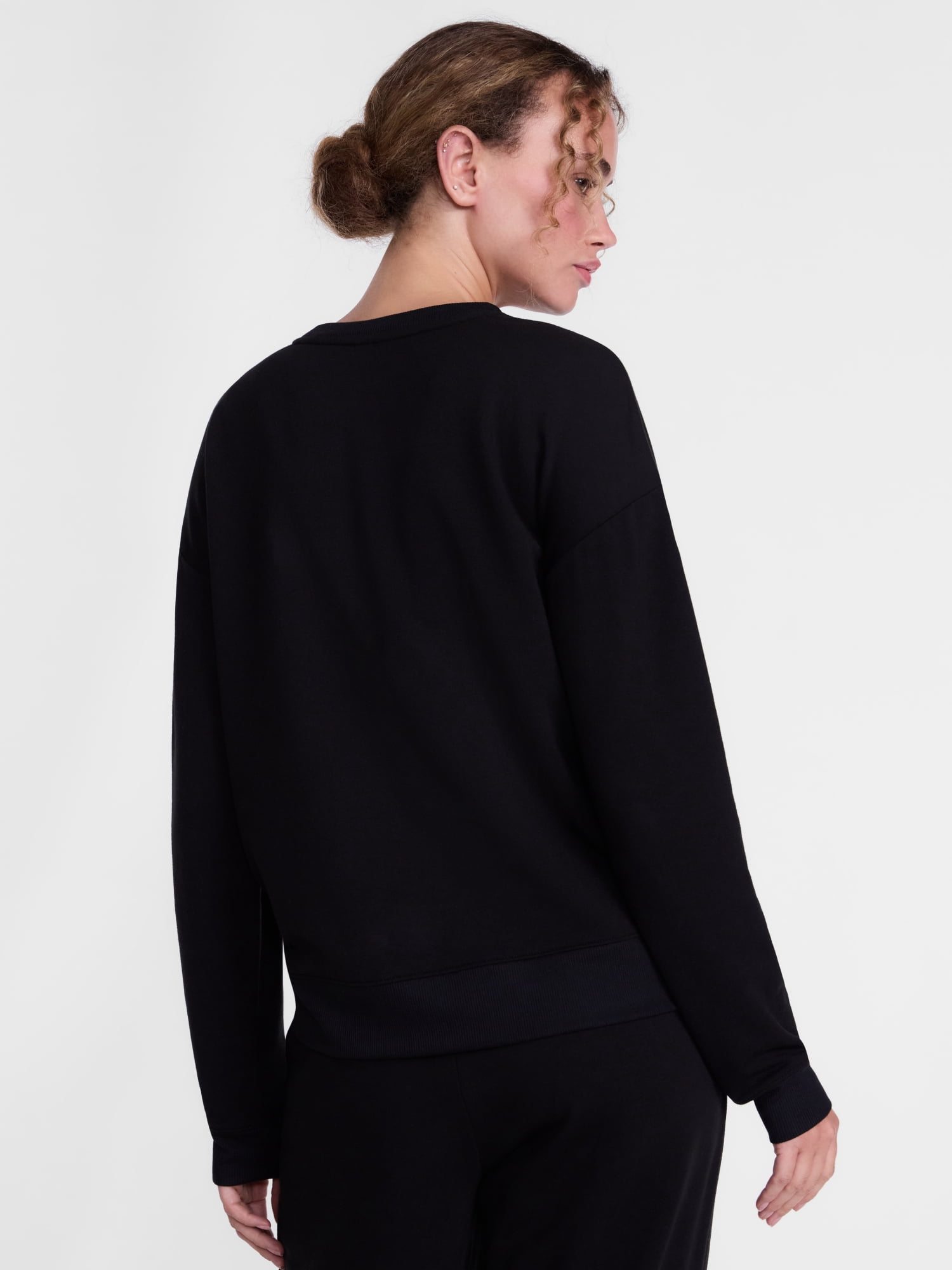 Joyspun Women's Fleece Lounge Sleep Top with Long Sleeves, Sizes XS-3X