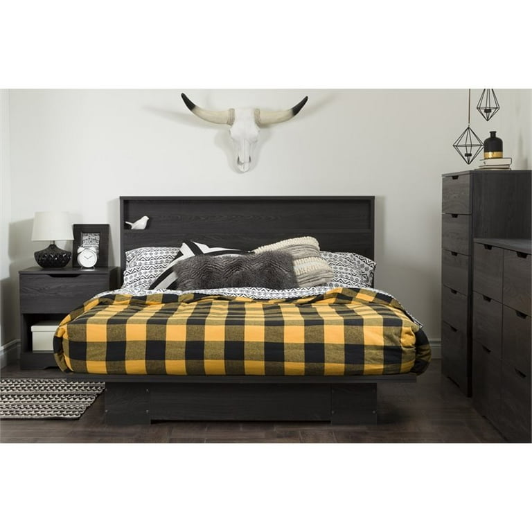 4pc Wood Queen Platform Bedroom Set with Dresser and 2 Nightstands in Gray Oak