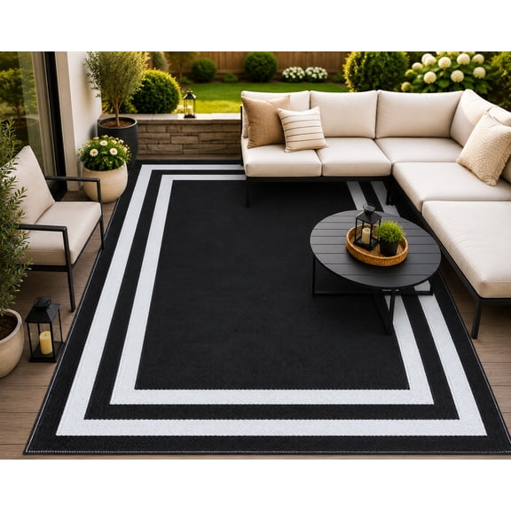 Playa Rug 4’ x 6’ Black and White Paris Border Reversible Outdoor Rug