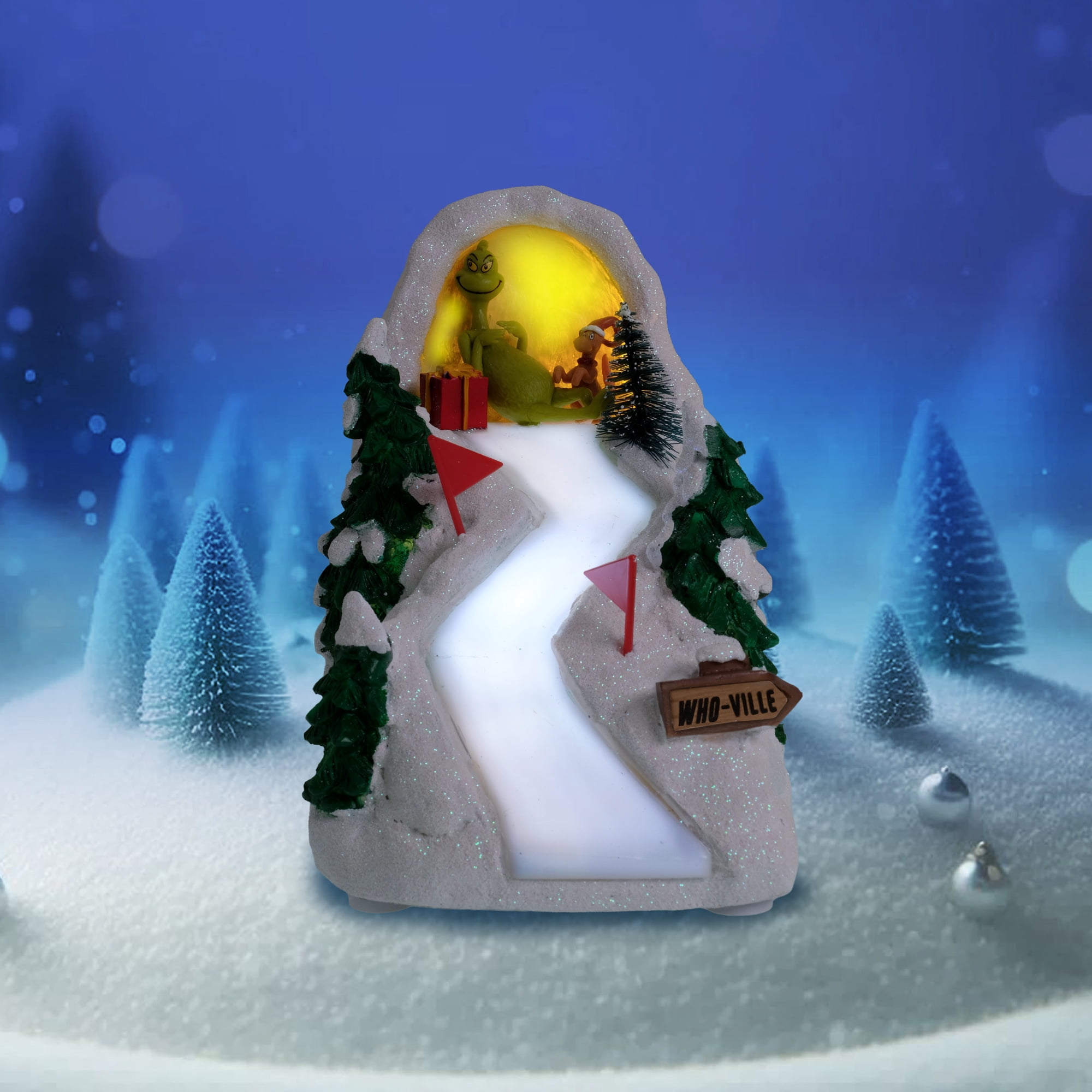 Dr. Seuss The Grinch Illuminated Lair Mountain Scene Tabletop Christmas Village Piece