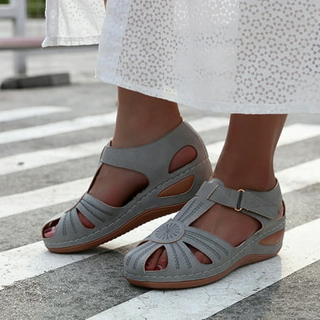

Women‘s Hollow Out Wedge Sandals Solid Color Hook And Loop Soft Sole Sandals Women‘s Footwear