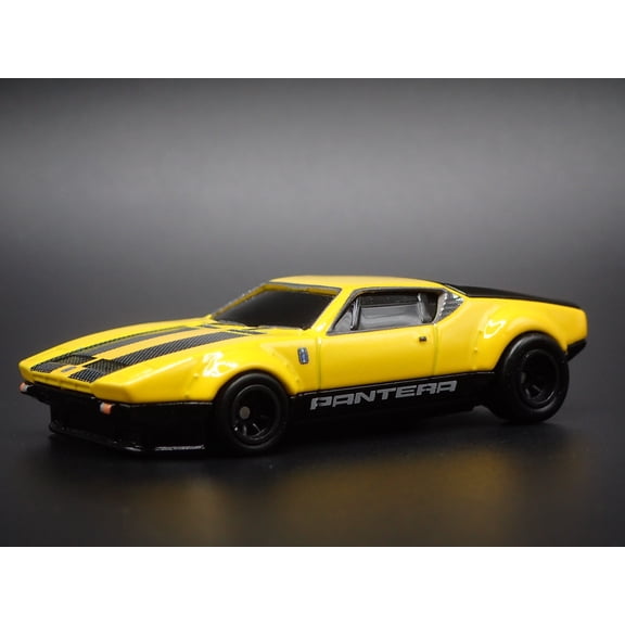 Open Box 1972 DE TOMASO PANTERA GRUPPO 4 1:64 SCALE COLLECTIBLE DIORAMA DIECAST MODEL CAR