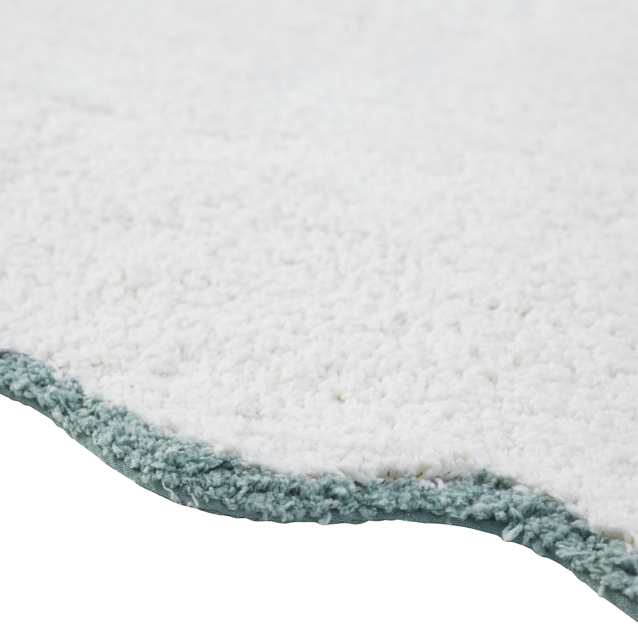 VCNY Home Scallop Aqua Cotton Bath Rug, 17" x 24"