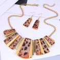 thumbnail image 2 of Collier Léopard Imprimé, Collier Chaîne avec Boucles d'Oreilles, 2 of 2