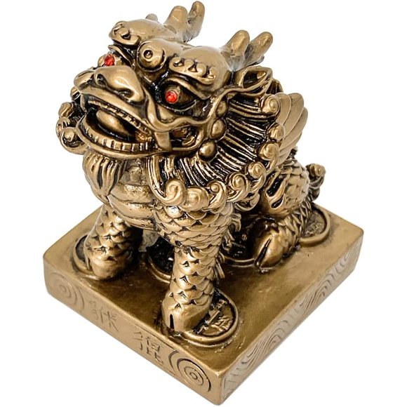 QINIZX Chinese Feng Shui Chi Lin/Kylin Statue Guardian Attract Money and Good Luck Wealth Prosperity qilin Statue Feng Shui Decor Home Decoration Sculpture Gift Collection (2.0" L x 2.1" W x 2.8" H)
