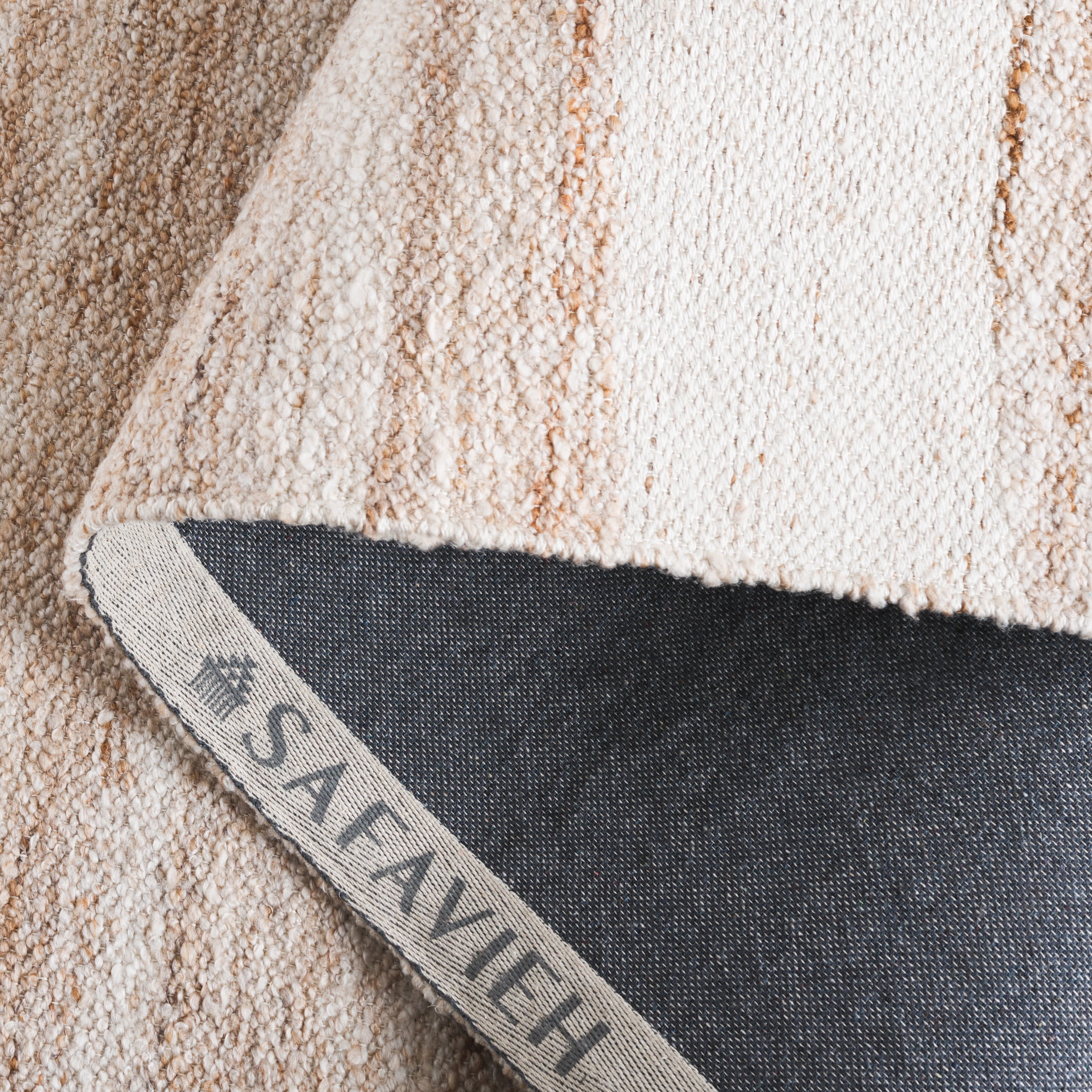 SAFAVIEH Sahara Danita Striped Area Rug, Natural/Ivory, 4' x 6'