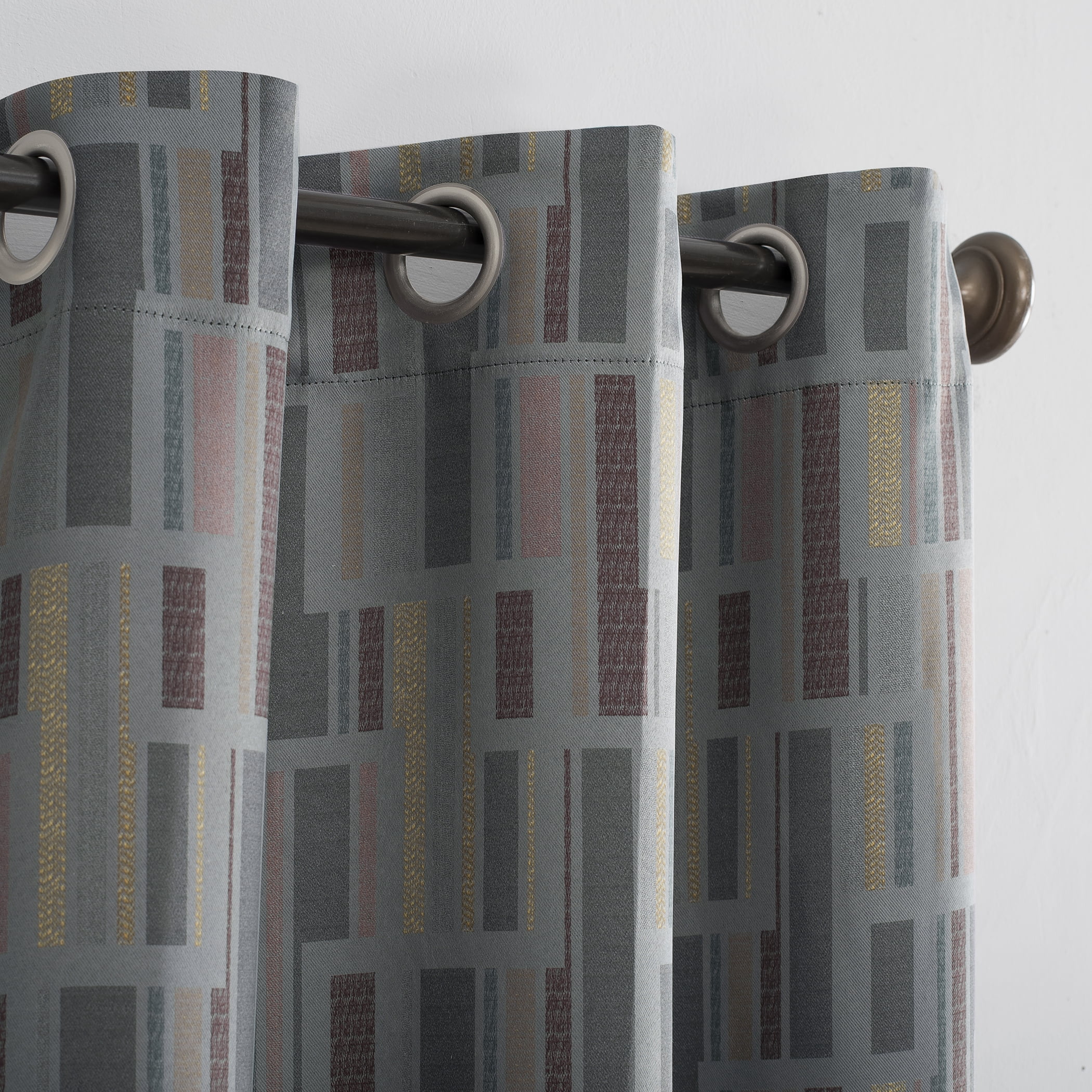 Mainstays Blackout Grommet Single Curtain Panel, 1 Panel, Gray Geometric, 40"W x 84"L