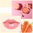 thumbnail image 2 of Mascarilla labial hidratante incolora que decolora los perfumes, atenúa las líneas de los labios, exfolia y aplica un labial nocturno., 2 of 3
