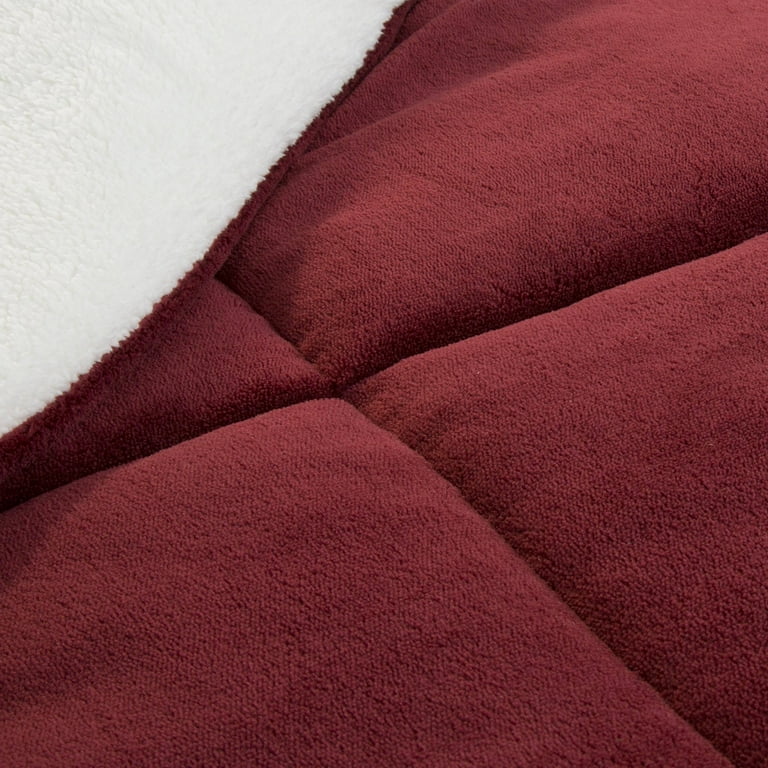 Lavish Home Quilted Cotton Burgundy Heat/Flame Resistant Oversized