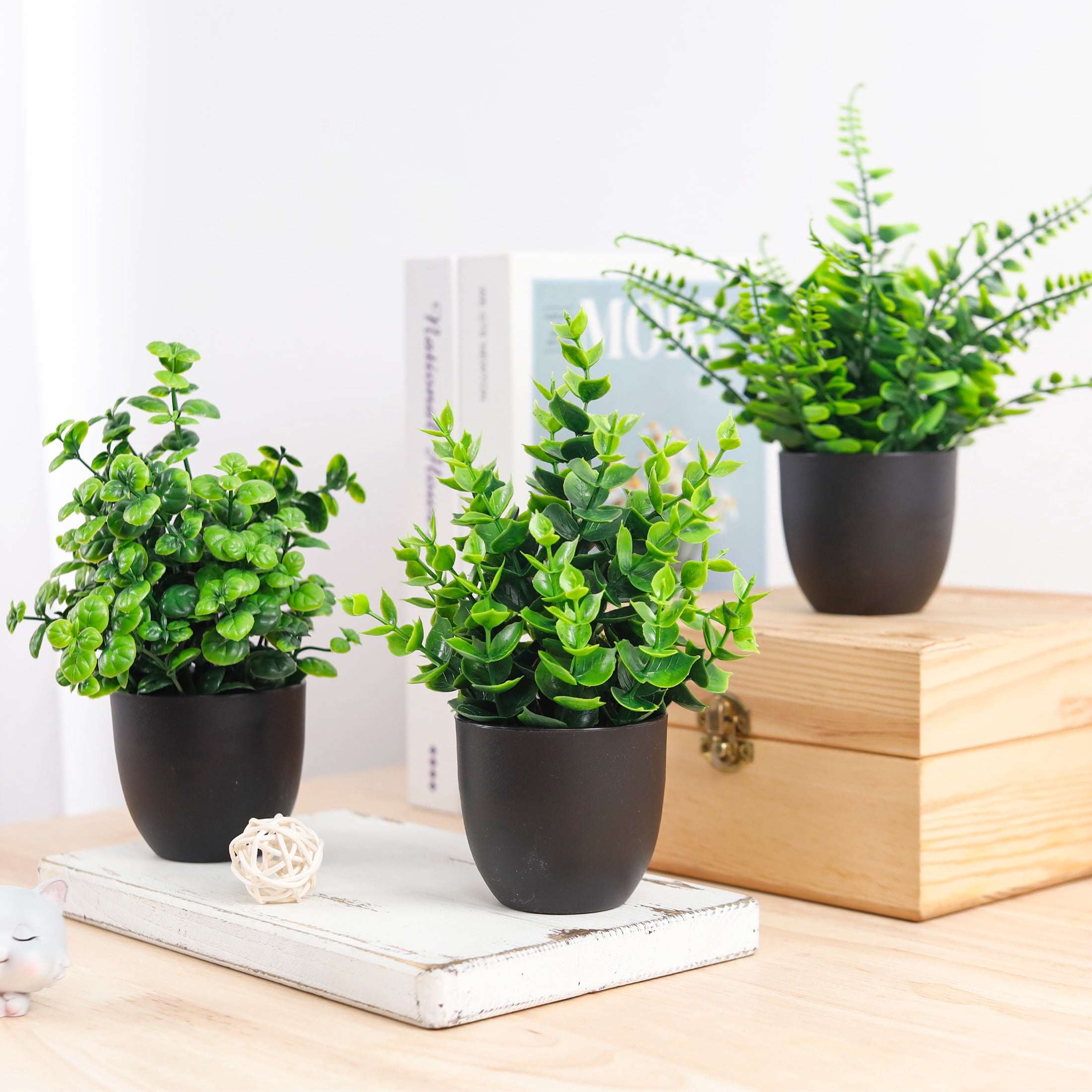 Artificial Plants in Black Plastic Pot (12 Count)
