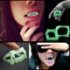 thumbnail image 2 of Dientes de diablo para Halloween, 2 piezas, dentadura postiza luminosa decorativa, juguete divertido y novedoso, 2 of 8
