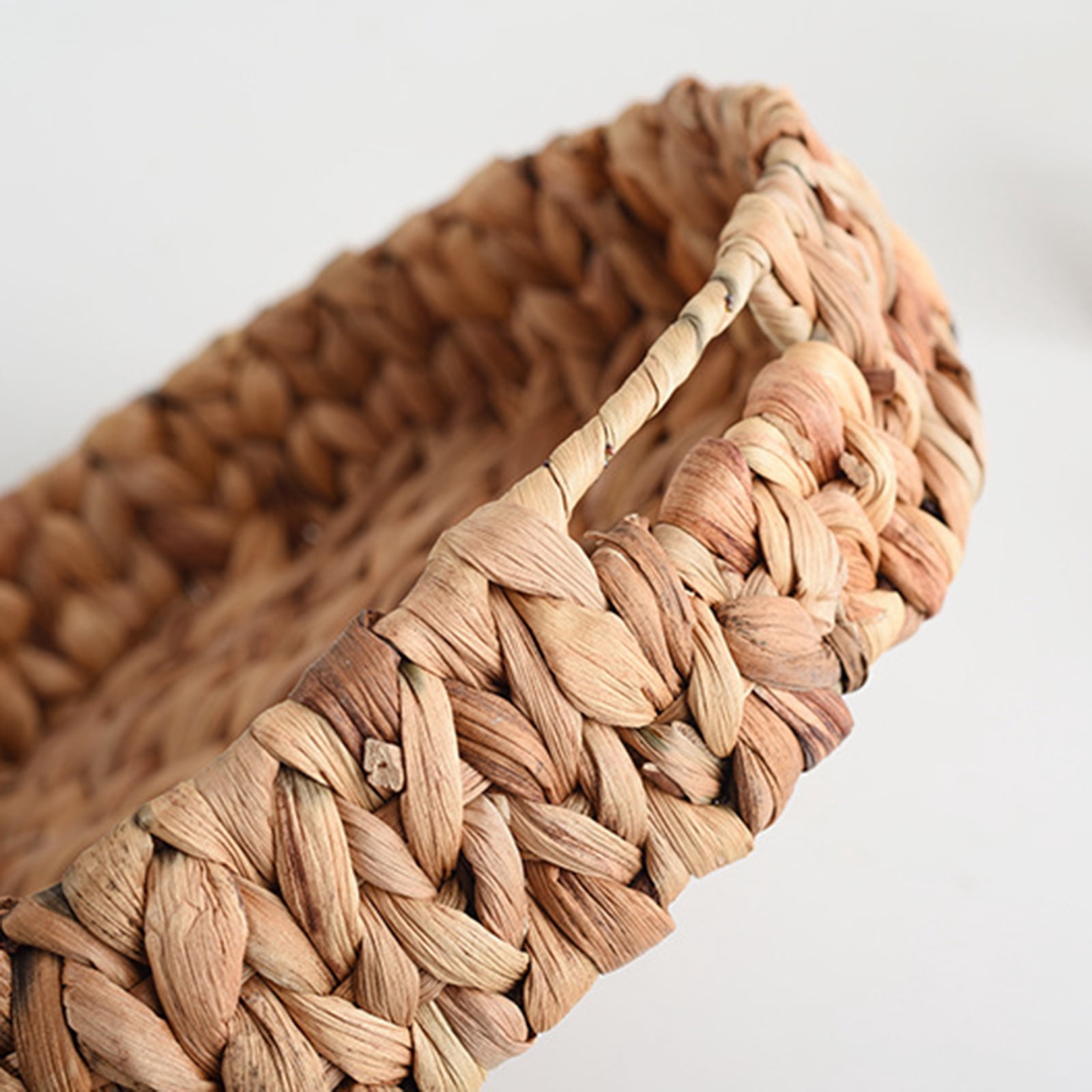 Woven Basket Small Round Natural Water Hyacinth Baskets for Organizing Key Tray for Entryway Bedside Tray