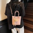 thumbnail image 2 of Bolso de cubo portátil con estampado de lichi para mujer, nueva tendencia 2025, bolso de hombro simple, elegante bolso de mensajero que combina con todo., 2 of 4