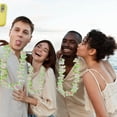 thumbnail image 4 of Party Favor Forellfit, paquete de 24 leis hawaianos, color verde, 106 cm, 4 of 4