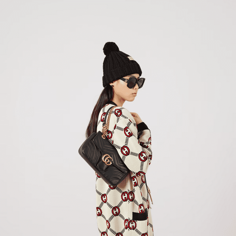 トートバッグ GUCCI Black Leather Small Gg Marmont Shoulder Bag Gucci GG Marmont Small Shoulder Bag Black Matelassé Leather