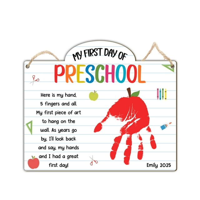 Letrero decorativo TRUMPETIC Preescolar con estampado de mano del primer día de 25,4 x 22 cm