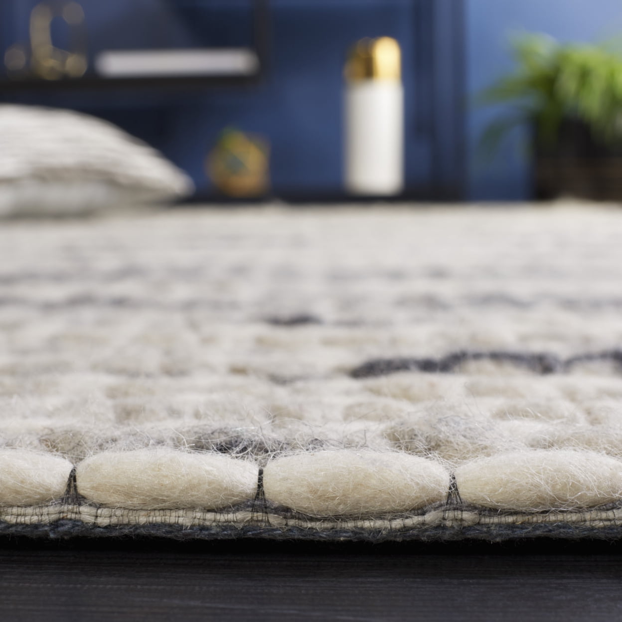 SAFAVIEH Marbella Burton Striped Wool Area Rug, Black/Ivory, 8' x 10'