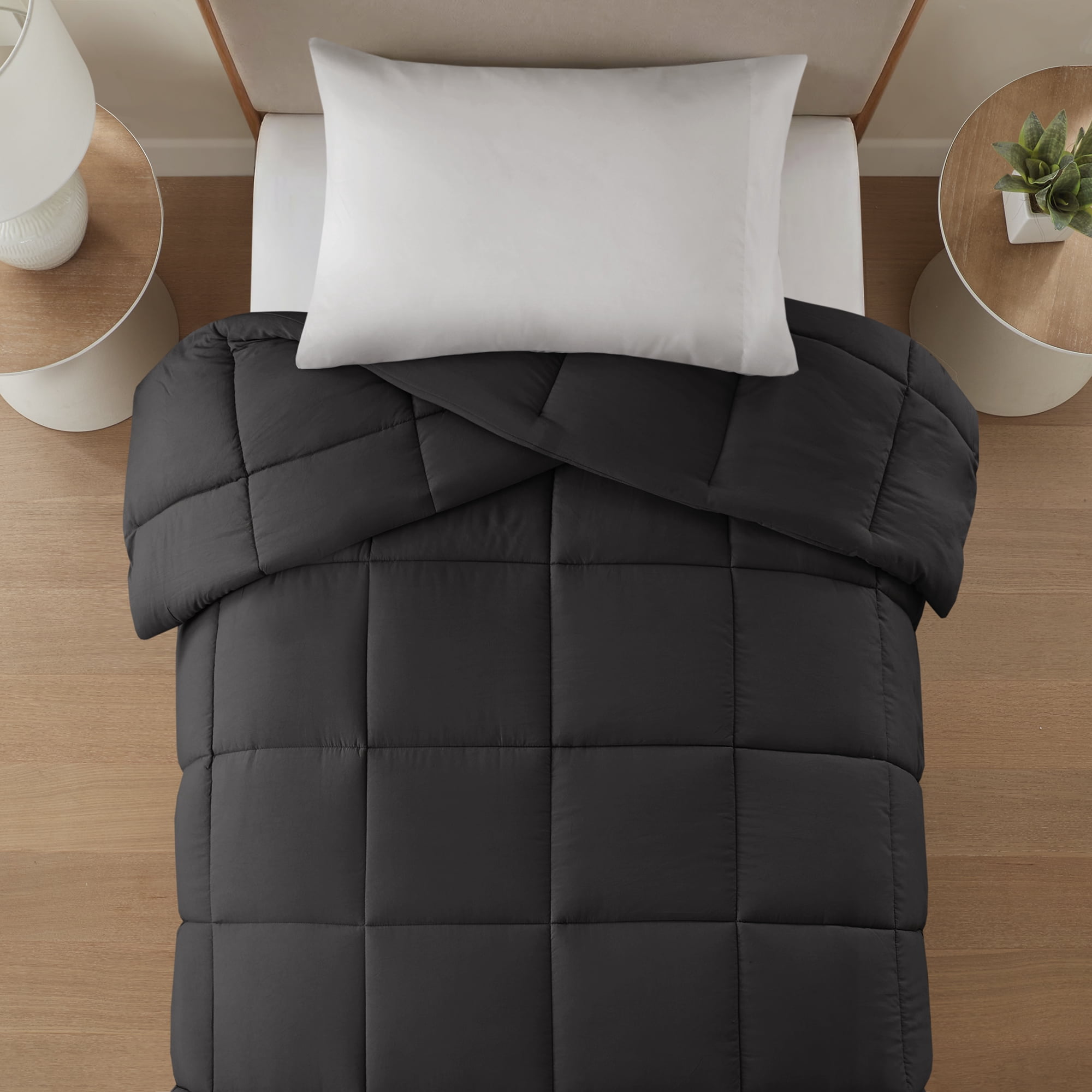 Mainstays Twin/Twin XL Down Alternative All-Season Comforter, Black
