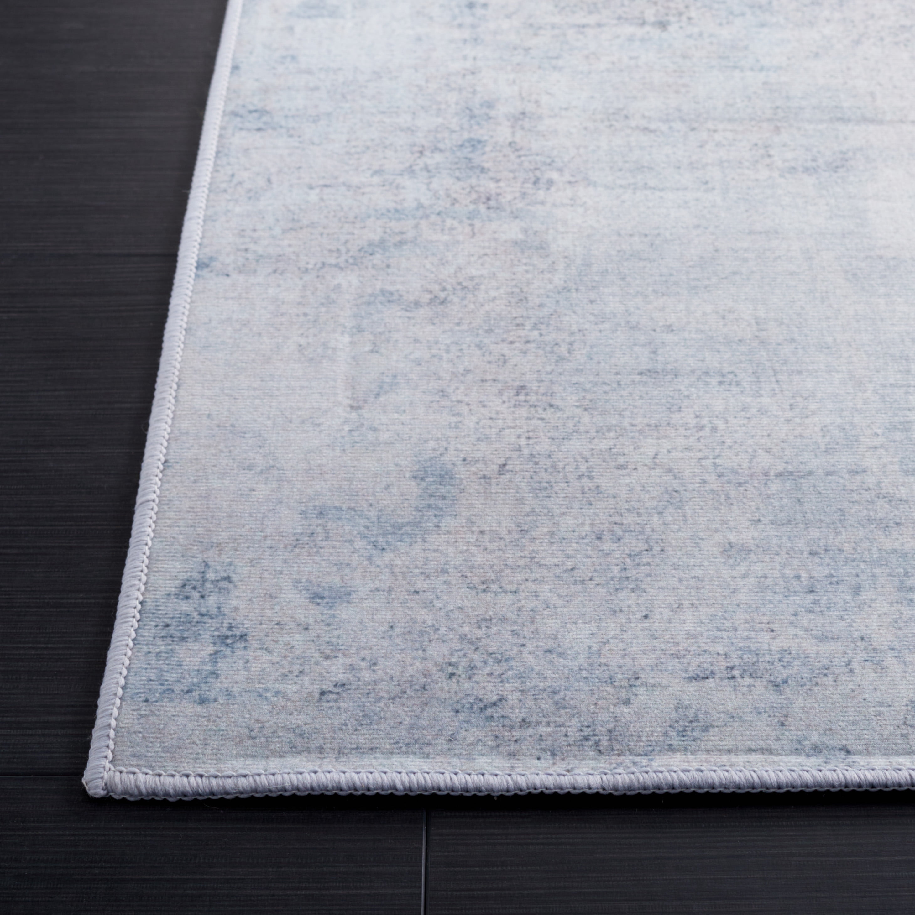 SAFAVIEH Tacoma Archer Traditional Machine Washable Area Rug, Grey/Blue, 4' x 6'