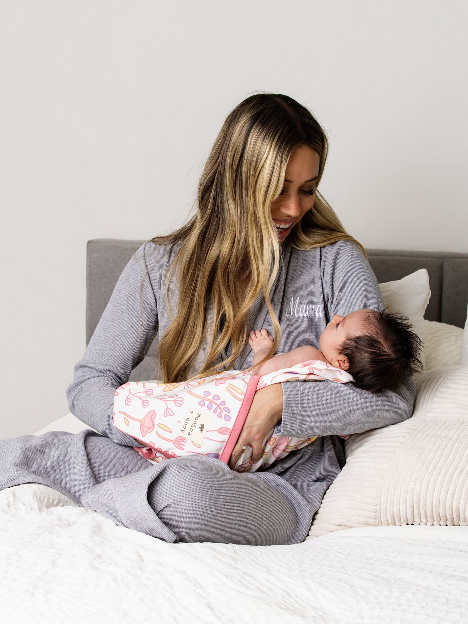 Monica + Andy Organic Cotton Baby Blanket, Soft Newborn Receiving & Coming Home Blanket, 32 x 32 Inch