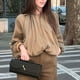 thumbnail image 3 of Chaqueta Xunger Puffed Bomber para mujer, color caqui, talla S, 3 of 4