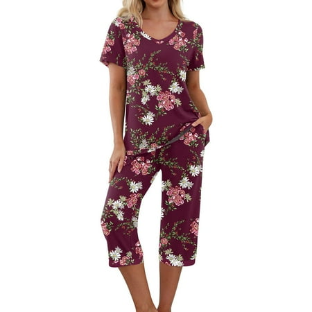 

qucoqpe Comfy Lounge Sets for Women Short Sleeve V-Neck Tops and Floral Print Wide Leg Pants Loose Capri Pajama Set