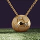 thumbnail image 4 of Collar de balón de fútbol LuckyLy Mundial Acero Inoxidable Dorado, 4 of 7