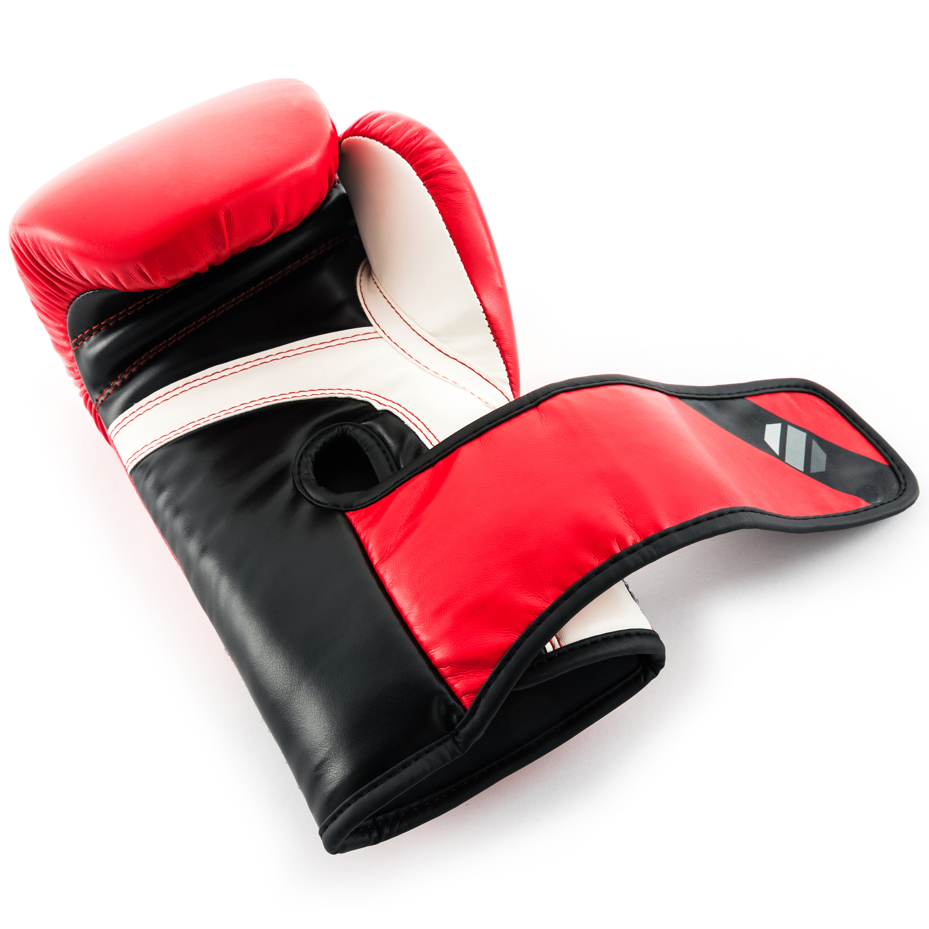 UFC Fitness Training Gloves - 18oz, Red - Durable Cardio Boxing Gloves, Ideal for Bag Work, Mitts, Kickboxing & Home Fitness