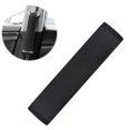 thumbnail image 4 of Almohadilla de algodón negra para cinturón de seguridad de coche: suave, cómoda y universal para todos los modelos. Protección para adultos y niños., 4 of 5