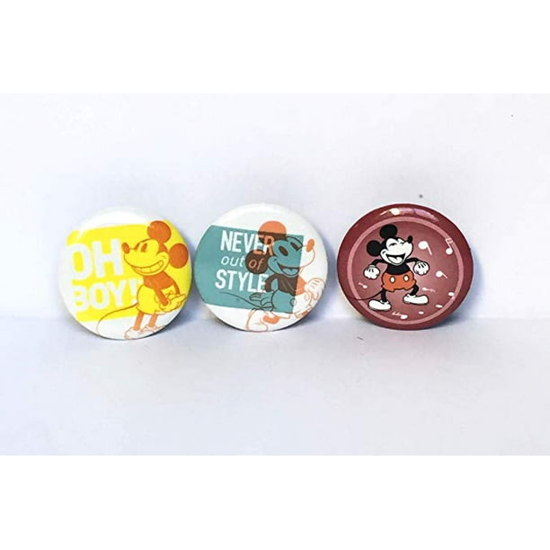 Disney Collectible Ursula Queen Of Hearts Scar Pins Set Of 3 1 75 Inch Round Collectible Pins Walmart Com Walmart Com