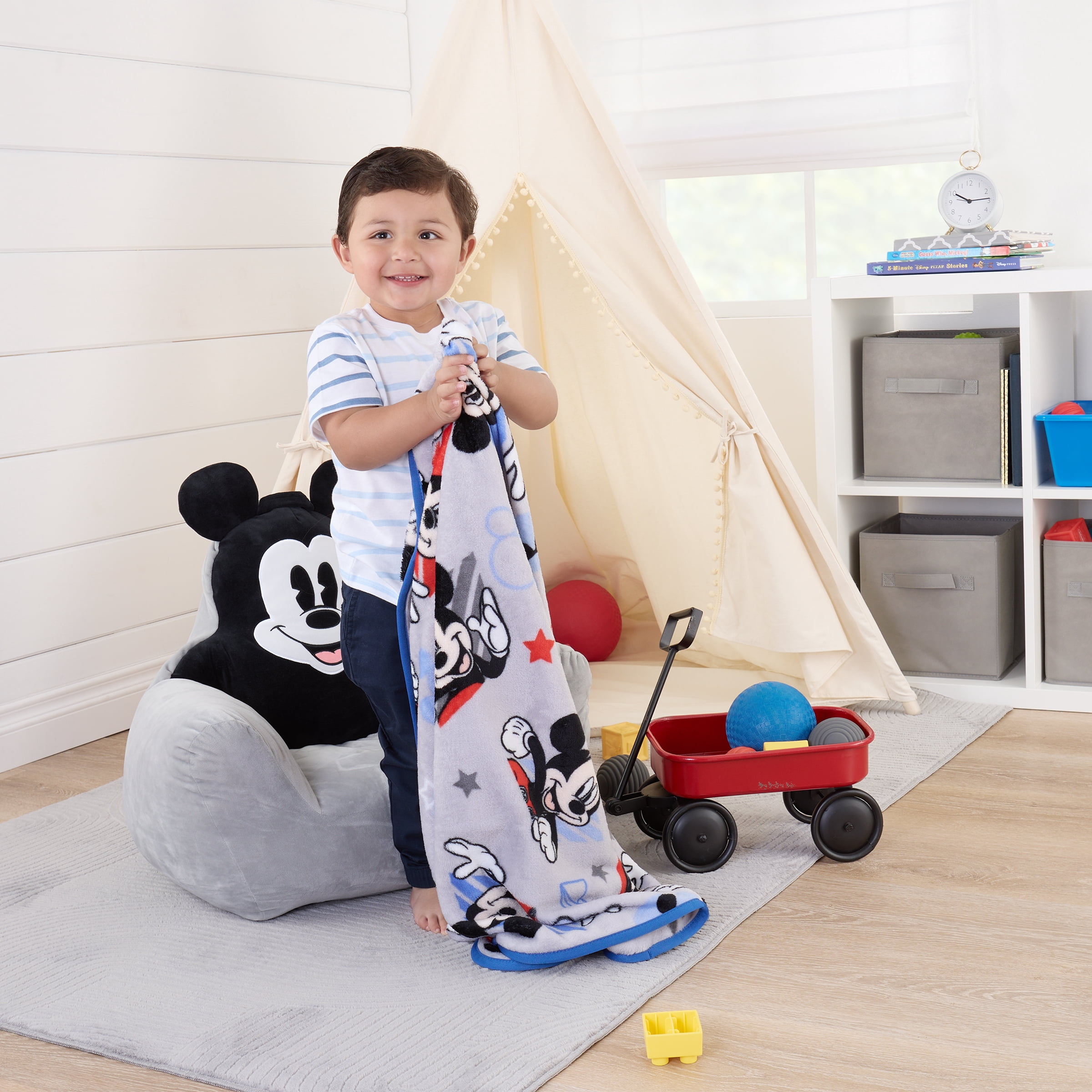 Disney Mickey Mouse Plush Toddler Blanket, Gray, 40"x50", Boy