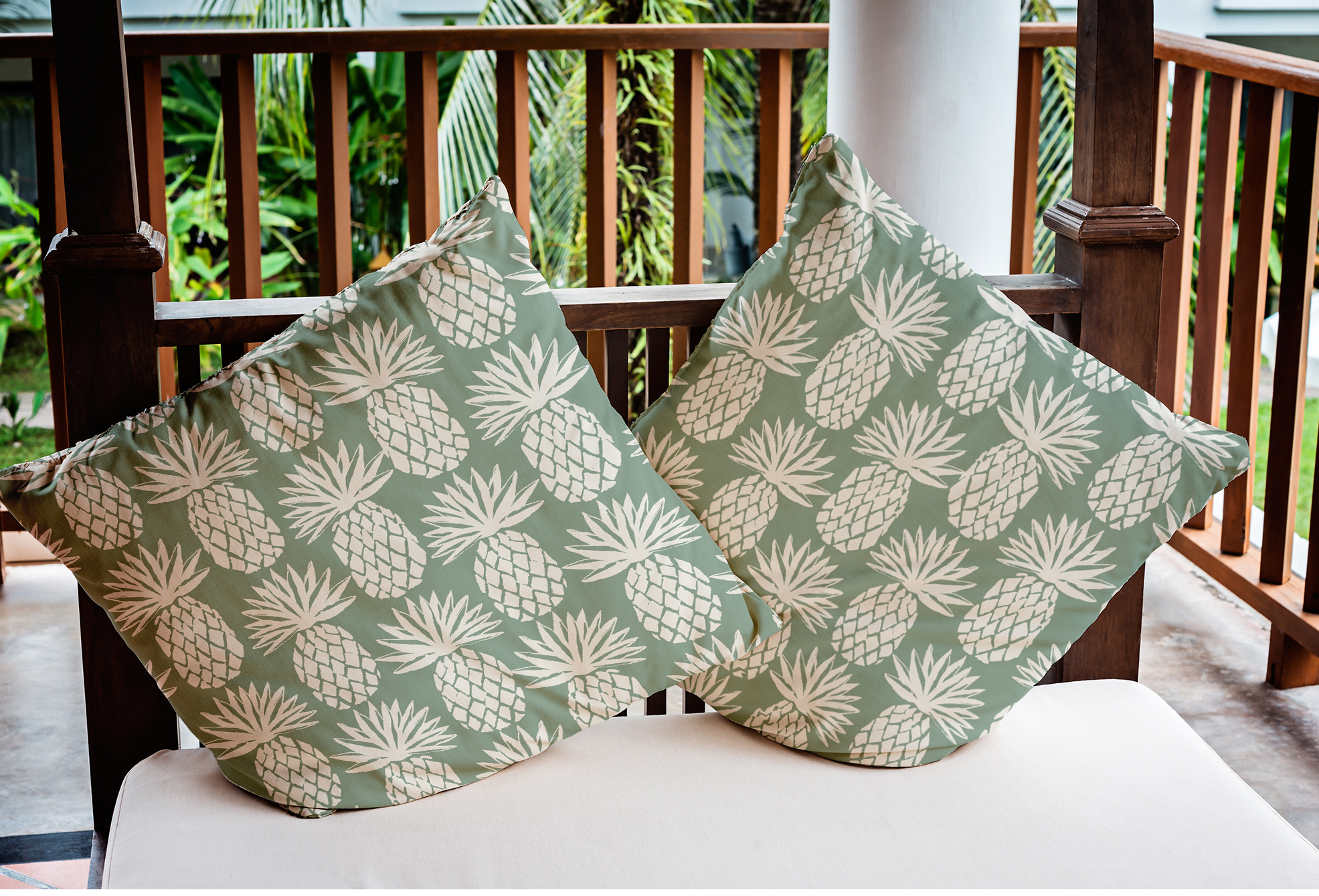 Simply Daisy 20" x 20" Pineapple Pattern Nautical Indoor/Outdoor Throw Pillow