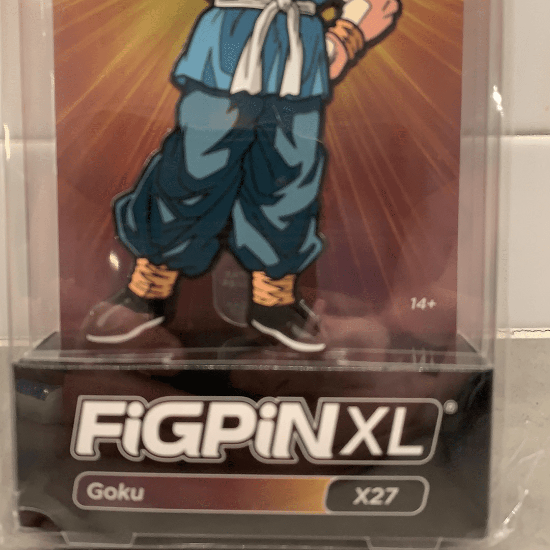 Dragon Ball Z Goku FiGPiN XL #X27 6 Collectible Enamel Pin OOB