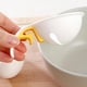 thumbnail image 3 of filtre Sparateur Blanc - Oeuf De Sparateur En Plastique - Mini Sparateur Blanc De Jaune D'oeuf Avec Support En Silicone, 3 of 5