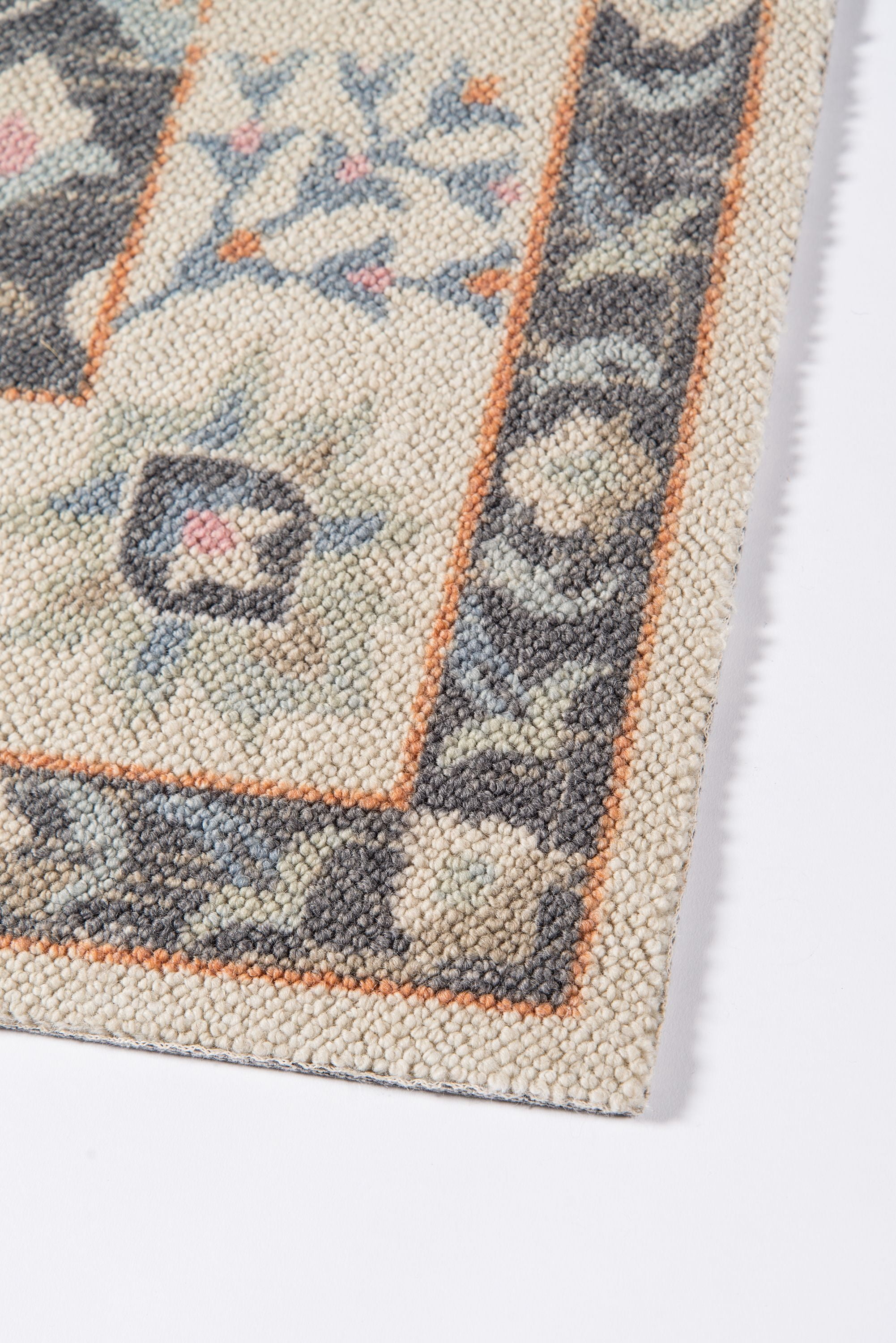 Momeni Anatolia Machine Made Wool and NylonCharcoal Area Rug 2' X 3'