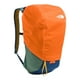 thumbnail image 2 of Lavabo Daypack THE NORTH FACE de 24 litros con funda para lluvia, color verde pato, 2 of 8