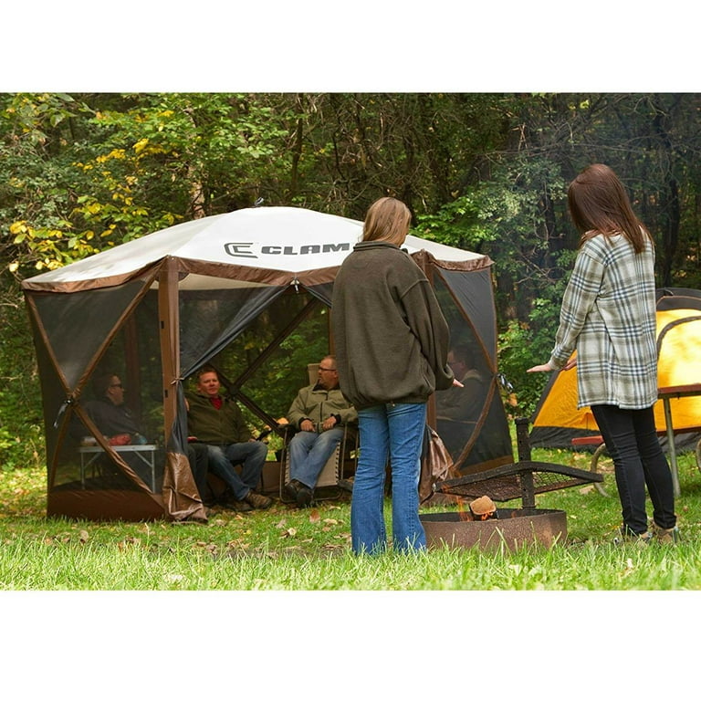 Clam screen shelter outlet