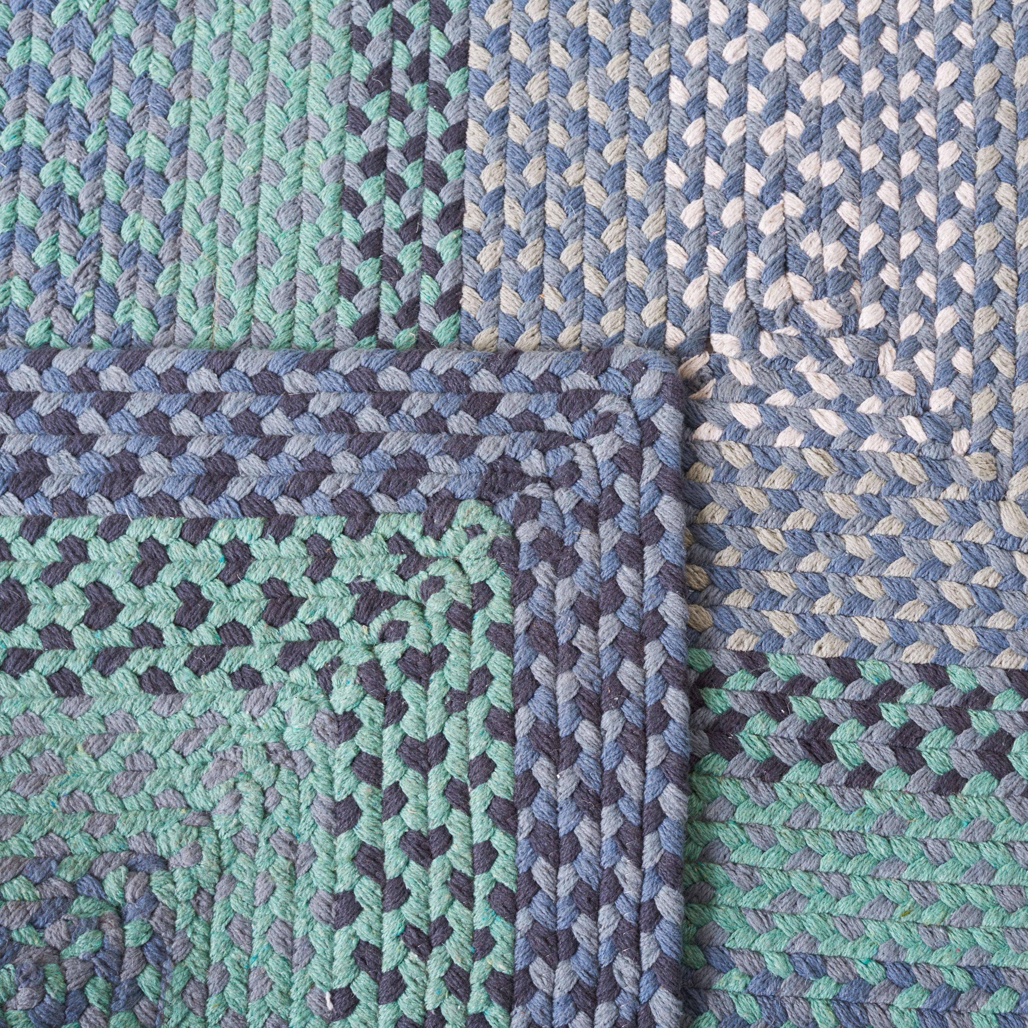 SAFAVIEH Braided Claes Bordered Reversible Area Rug, Gray/Green, 8' x 10'